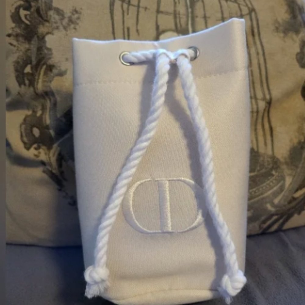 Dior Beaute Drawstring Pouch - image 5